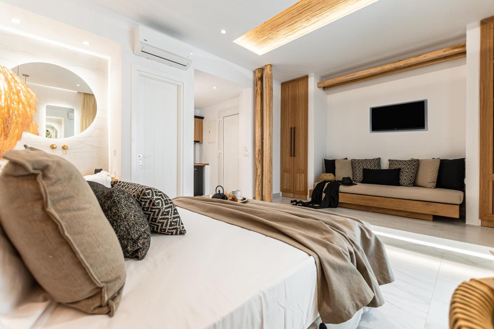 V Luxury Naxos *